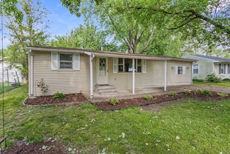 1003 S Pleasantview Dr, Tuscola, IL 61953