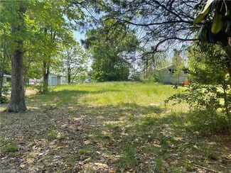 2611 Carsten Ave, High Point, NC 27262