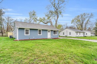1519 Hedge Rd, Champaign, IL 61821