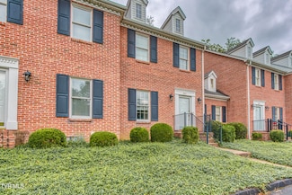 817 Wayne Ave NE, Abingdon, VA 24210