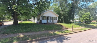 411 S Washington St, Farmington, MO 63640