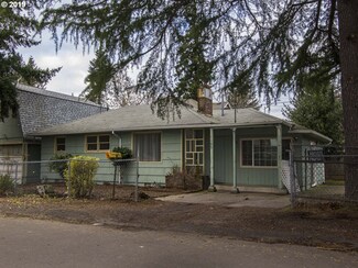 17105 SE Ankeny St, Portland, OR 97233