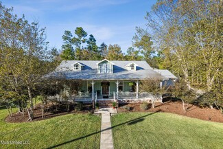 739 Ahi Dr, Diamondhead, MS 39525