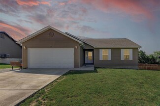24 Colton Jesse Dr, Winfield, MO 63389