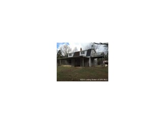 9940 E White Rd, Milltown, IN 47145