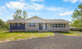 466 Lafayette Rd, Clarksville, TN 37042