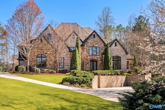 2480 Glasscott Point, Hoover, AL 35226
