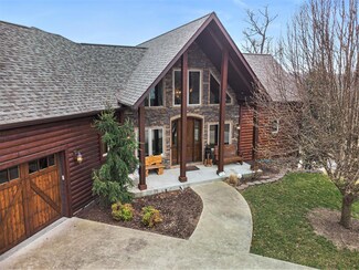 153 Pinnacle Shores Dr, Lampe, MO 65681