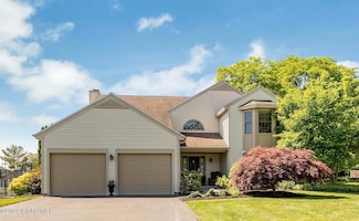 232 Walnut Ln, Slingerlands, NY 12159