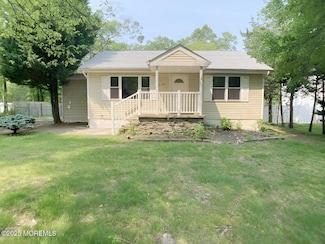 273 Stuart St, Howell, NJ 07731