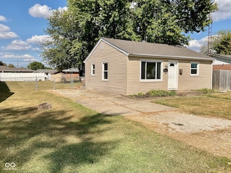 2606 13th St, Columbus, IN 47201