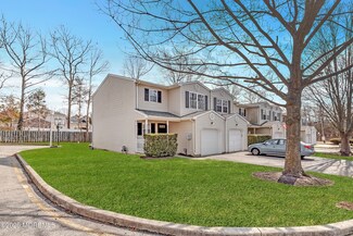 14 Walnut St Unit 107, Toms River, NJ 08753