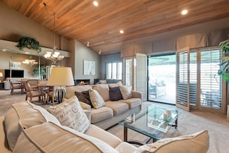 23428 Continental Way, Canyon Lake, CA 92587