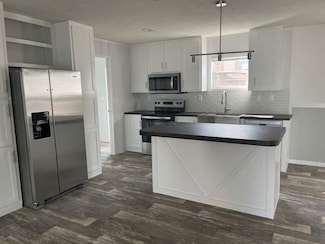 826 Comanche Trail, Irving, TX 75060