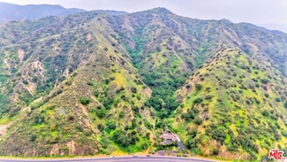 0 00000 Unit 25563811, Sun Valley, CA 91352