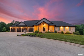 700 Prairie Lake Dr, Sherman, IL 62684