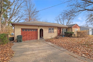 3011 Shrine Park Rd, Leavenworth, KS 66048