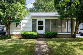 110 Renouf Dr, Rochester, NY 14624