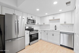 946 E Diamond Dr, Tempe, AZ 85283