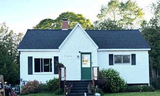 1014 Medora St, Saint Ignace, MI 49781