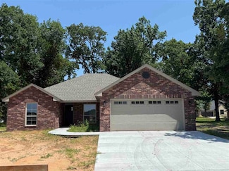 601 Oak Tree Ave, Perkins, OK 74059