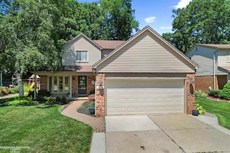 18059 Foxpointe Dr, Clinton Township, MI 48038