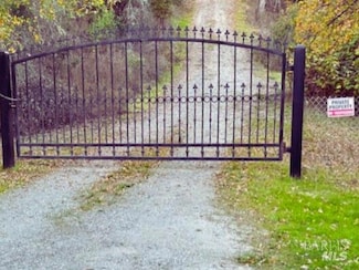 10275 Dewell St, Upper Lake, CA 95485