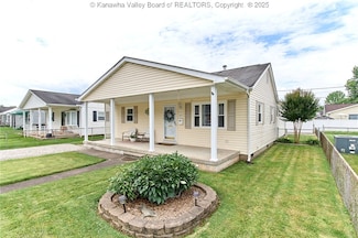 905 Dupont Ave, Nitro, WV 25143