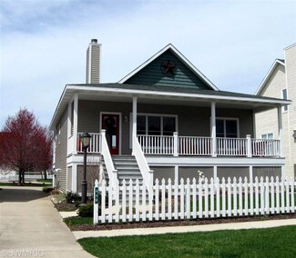 446 E Summer Grove Dr, Douglas, MI 49406