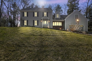 6 Cathedral Cir, Nashua, NH 03063