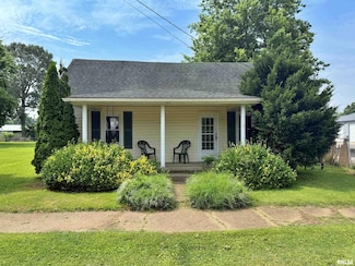 104 E 5th St, Brookport, IL 62910