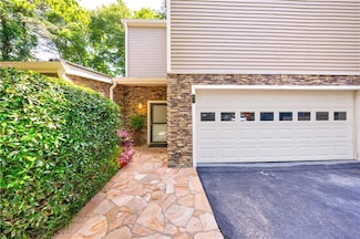 41 Basswood Cir, Atlanta, GA 30328