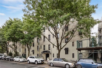 21-15 33rd St Unit 4E, Astoria, NY 11105