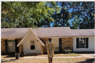 5345 Castlewood Cir, Jackson, MS 39212
