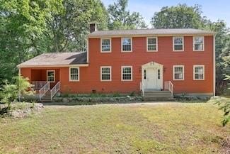 130 Sturbridge Ln, Southport, CT 06890
