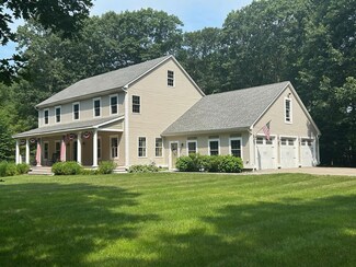 49 Muddy Pond Rd, Kensington, NH 03833