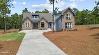 150 Sugar Sand Ln, West End, NC 27376