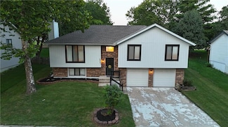 14401 Saint Andrews Dr, Grandview, MO 64030