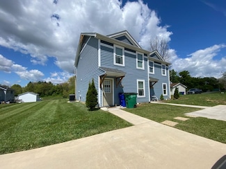 1532 Lee St NE, Christiansburg, VA 24073