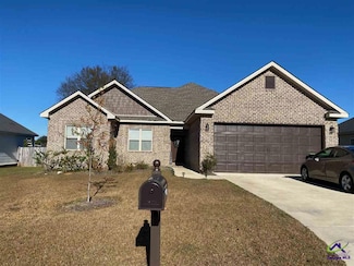112 Gray Fox Crossing, Bonaire, GA 31005