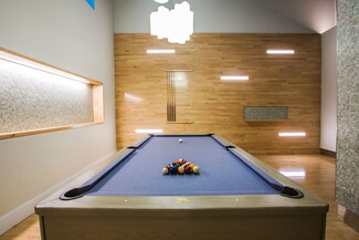 150 E 44th St Unit 10-D, New York, NY 10017
