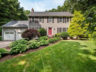 29 Lockewood Dr, Franklin, MA 02038