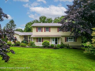 14 Concord Ave, Factoryville, PA 18419