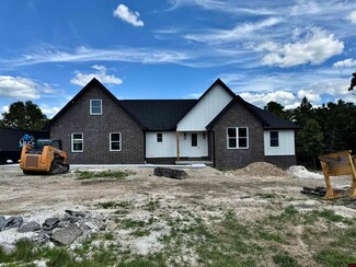 850 Swiss Mountain Dr, Mountain Home, AR 72653