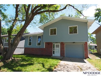 5807 S 136th St, Omaha, NE 68137