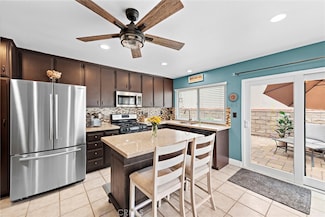 21376 Sleepy Glen Ln, Trabuco Canyon, CA 92679