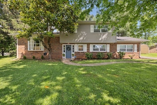 906 Temple Ct, Murfreesboro, TN 37130