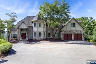 15 Laurel Terrace, Sparta, NJ 07871