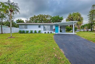 800 SE 14th Ct, Deerfield Beach, FL 33441