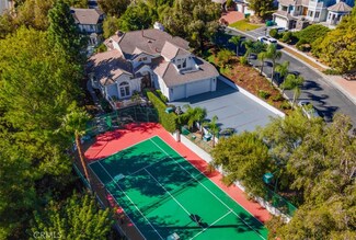 10282 Ambervale Ln, Santa Ana, CA 92705